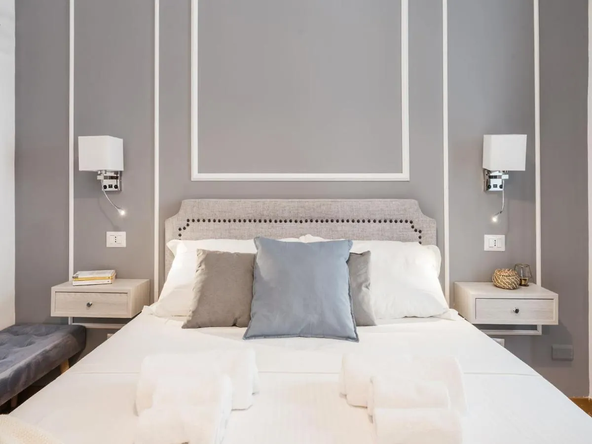 The Best Rent - Two-Bedroom Apartment In Colosseum Area Rome