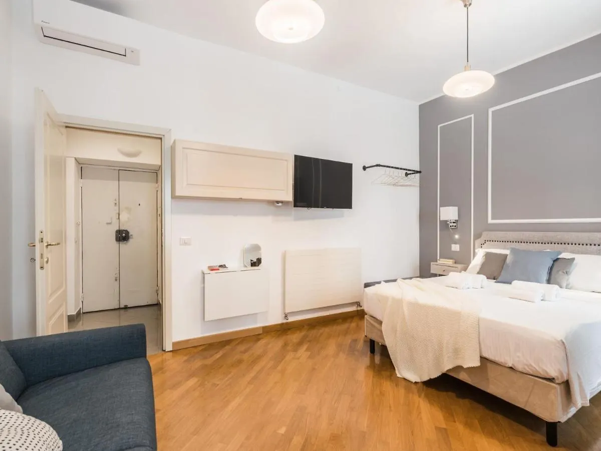 The Best Rent - Two-Bedroom Apartment In Colosseum Area Rome